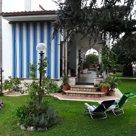 Il Bocciolo Bed & Breakfast Torvaianica